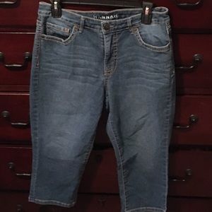 Hannah Capris Size 8